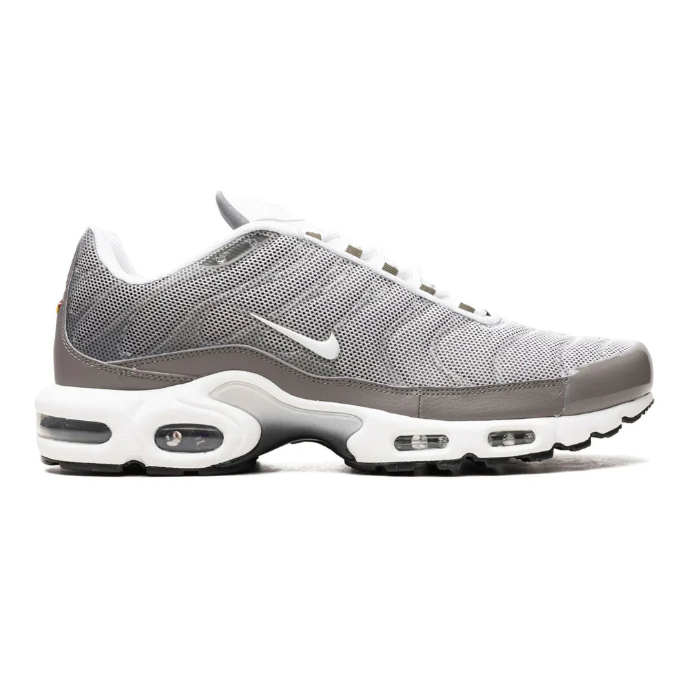 NIKE TN AIR MAX PLUS 'SE FLAT PEWTER'
